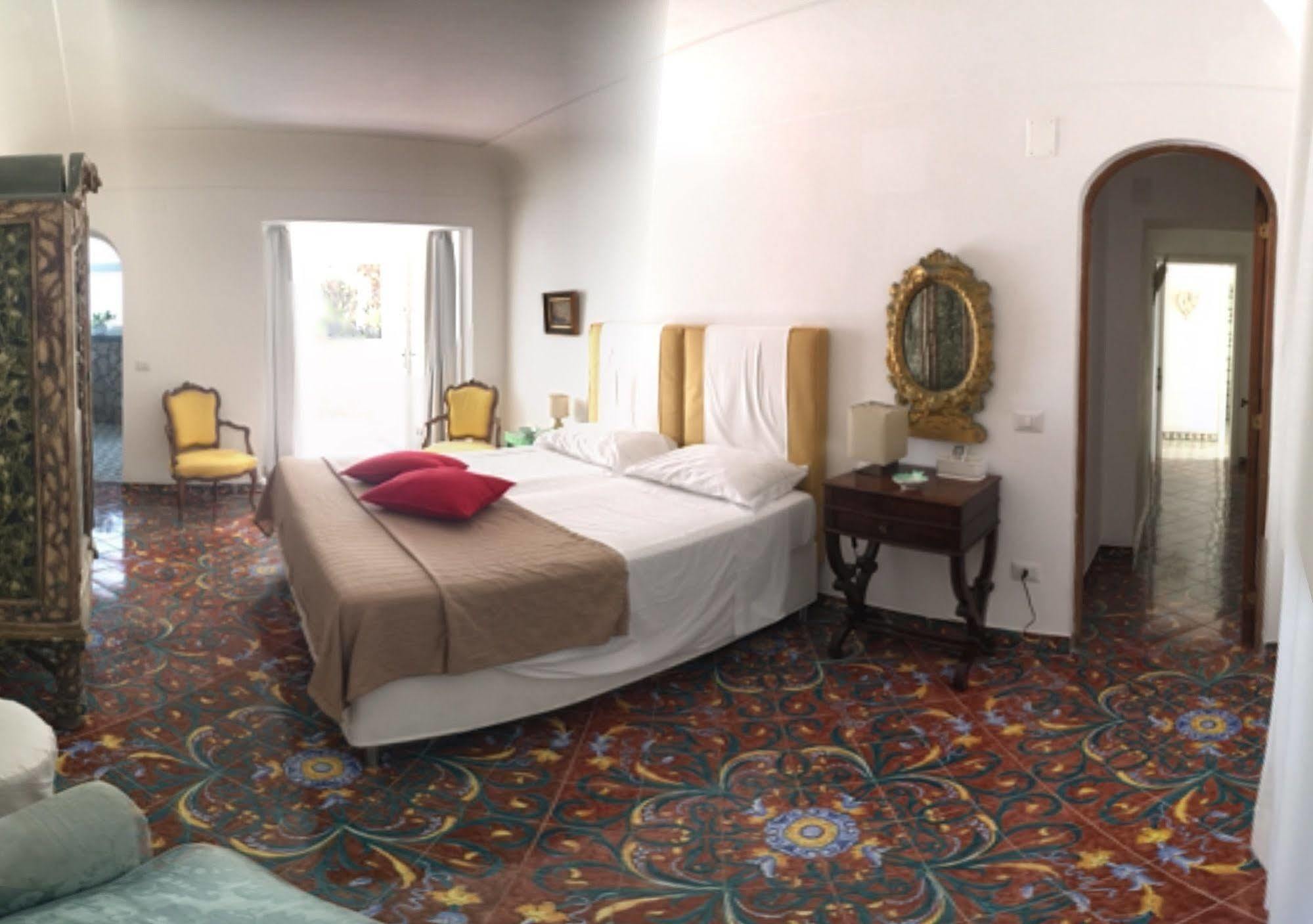 Silia 3* Capri